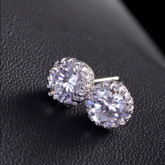 NWOT sterling silver stud earrings - Picture 5 of 7